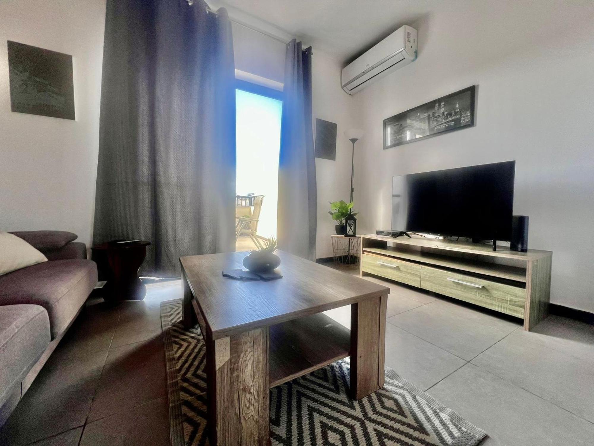 83/3-Lovely 1 Bedroom Penthouse Birkirkara Exterior foto